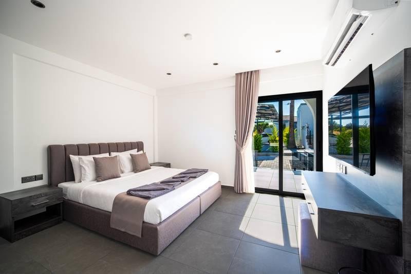 Comfort Double Room with Private Terrace